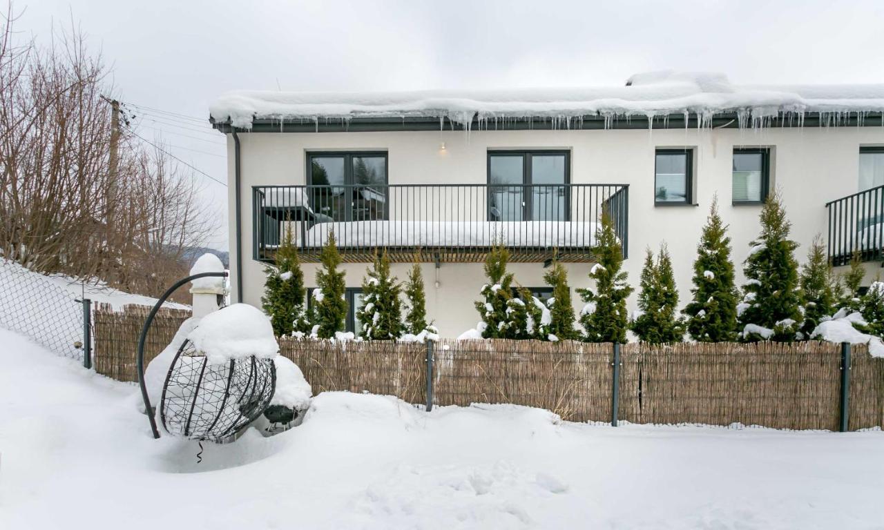 Apartament Led Sonoma Щирк Экстерьер фото
